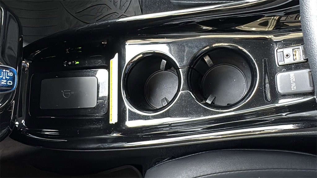 Used 2019 Toyota Prius Prime Premium image 16