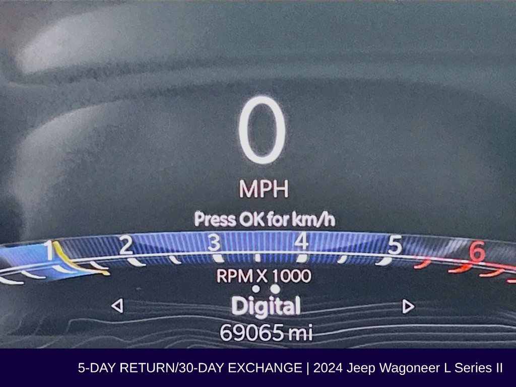 Used 2024 Jeep Wagoneer L Series II w/ Flexible Seating Group AWD/4WD image 8