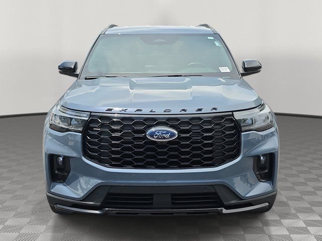 Certified 2025 Ford Explorer ST-Line w/ Premium Package RWD image 2