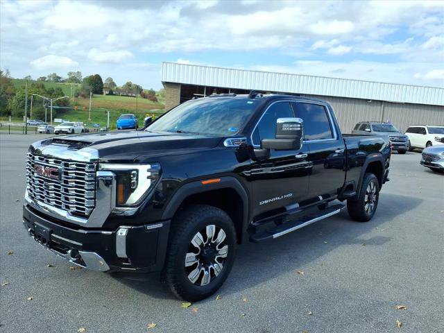 Used 2026 GMC Sierra 2500 Denali AWD/4WD image 1