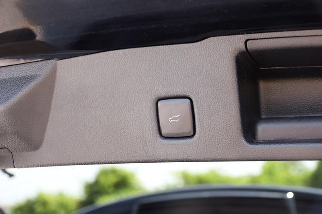Certified 2022 Ford Escape SE w/ SE Sport Appearance Package FWD image 8