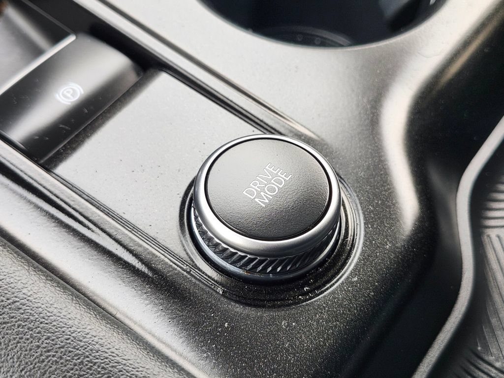 Certified 2025 Ford Explorer Active AWD/4WD image 27