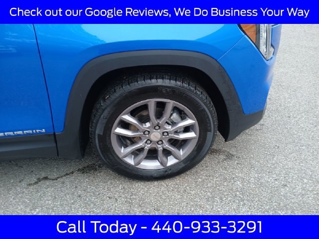 Used 2024 GMC Terrain SLT AWD/4WD image 13