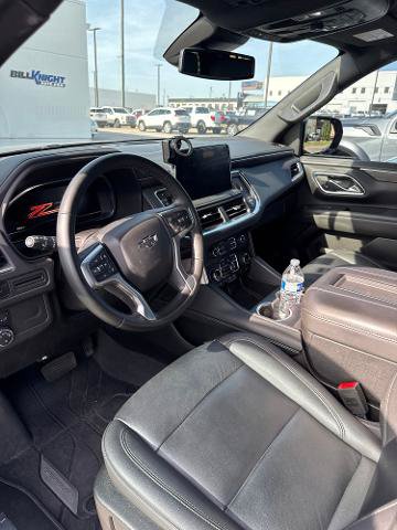 Used 2024 Chevrolet Suburban Z71 w/ Luxury Package AWD/4WD image 5