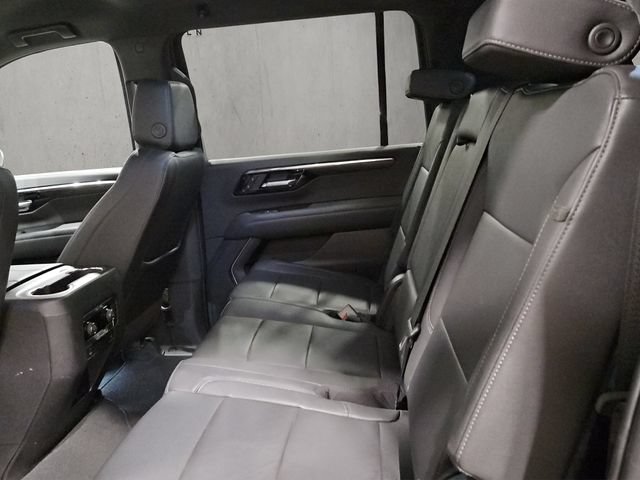 Used 2026 Chevrolet Suburban Z71 AWD/4WD image 19