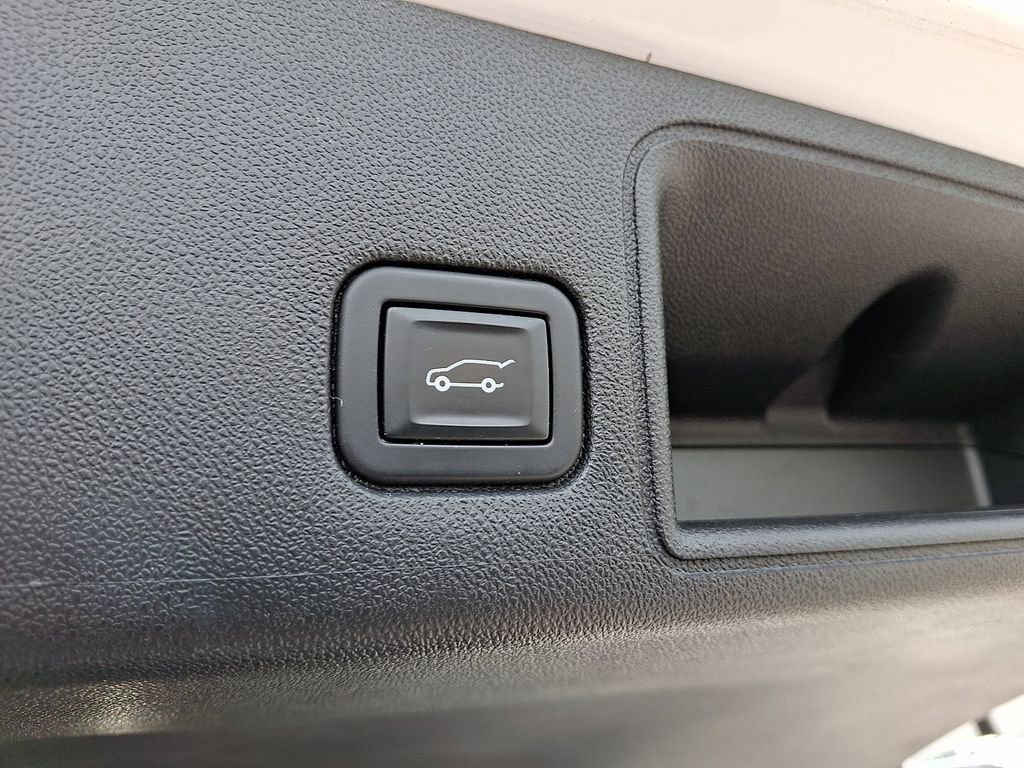 Used 2020 GMC Terrain SLE w/ Driver Convenience Package AWD/4WD image 30