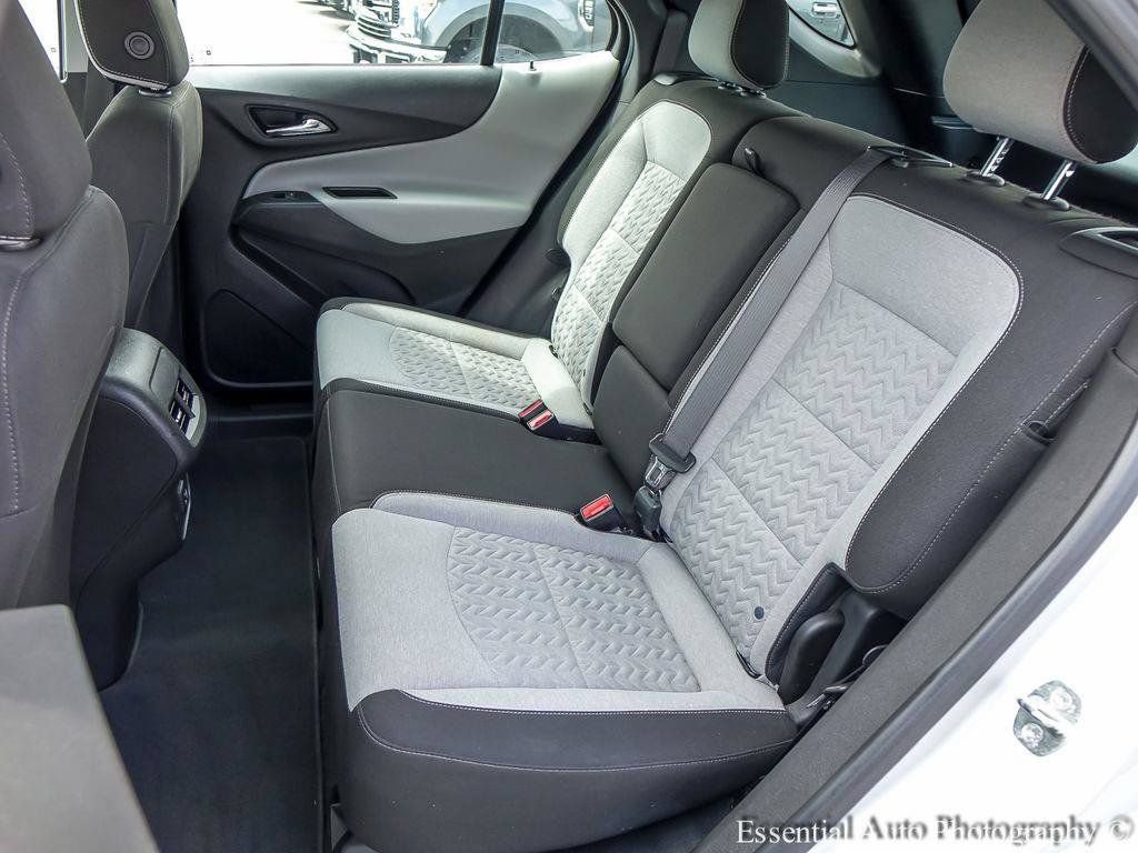 Used 2022 Chevrolet Equinox LS AWD/4WD image 11