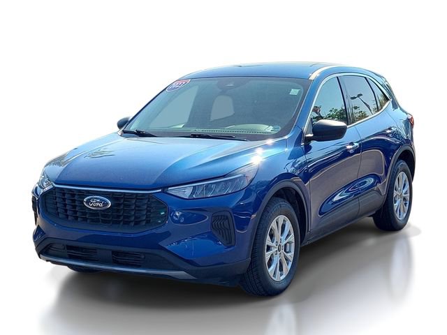Certified 2023 Ford Escape Active AWD/4WD image 2