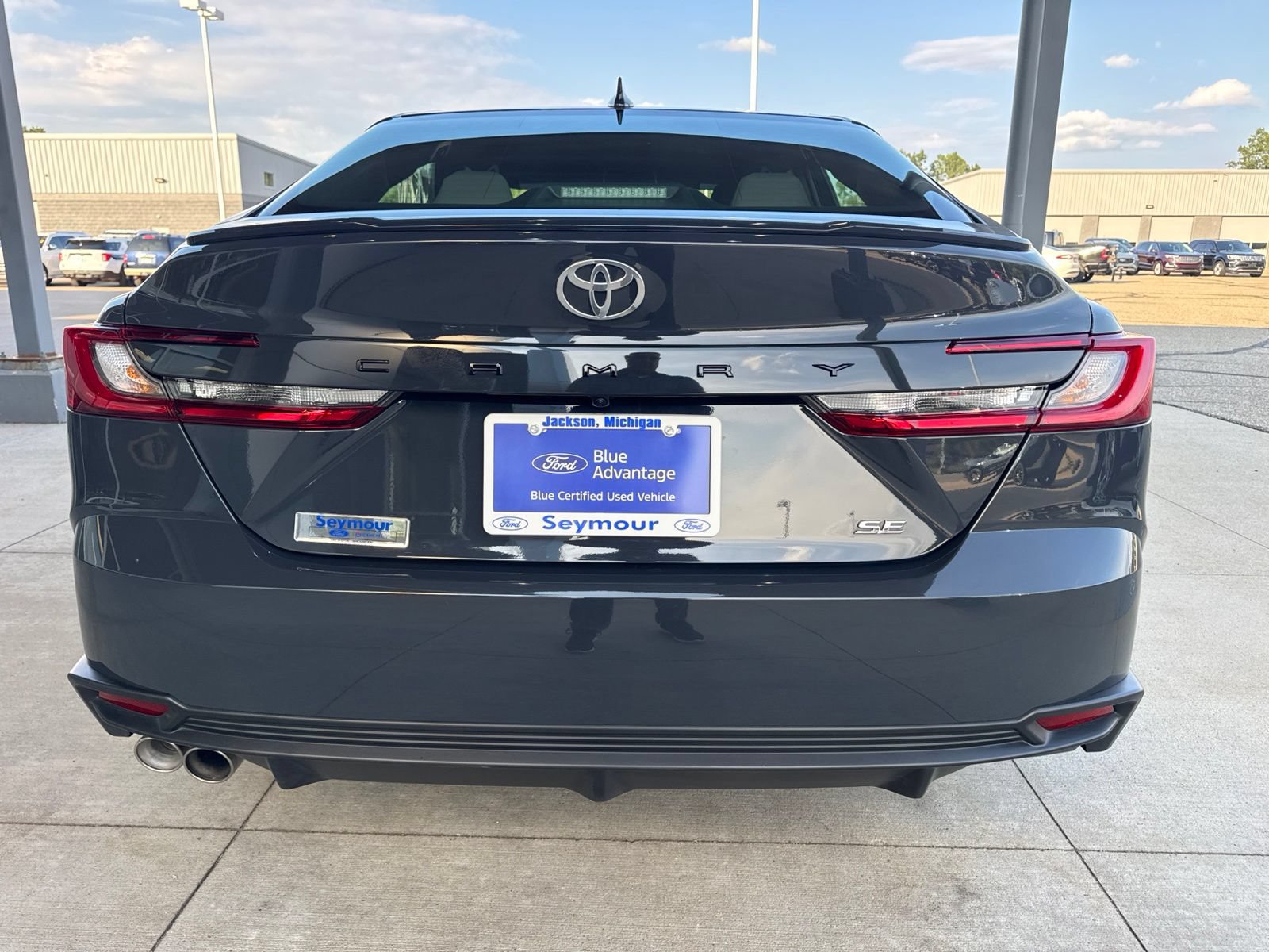 Used 2026 Toyota Camry SE w/ Convenience Package FWD image 6