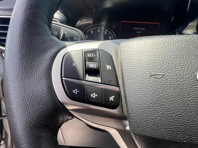 Certified 2024 Ford Explorer XLT w/ Equipment Group 202A AWD/4WD image 9