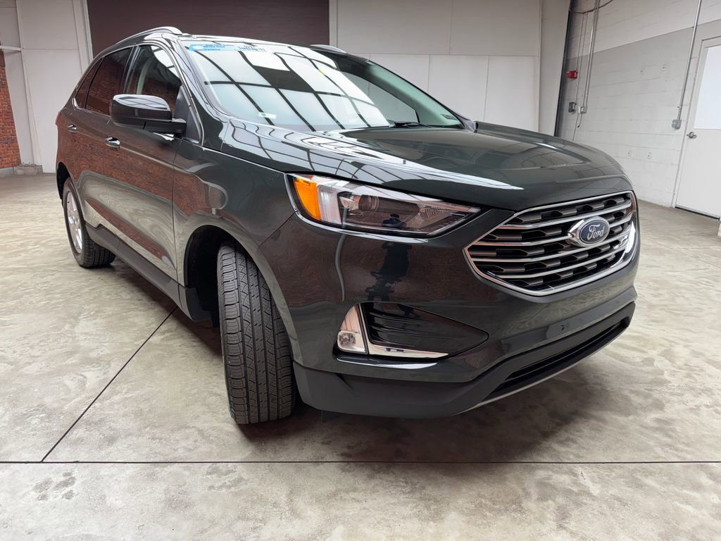 Certified 2022 Ford Edge SEL w/ Convenience Package AWD/4WD image 5
