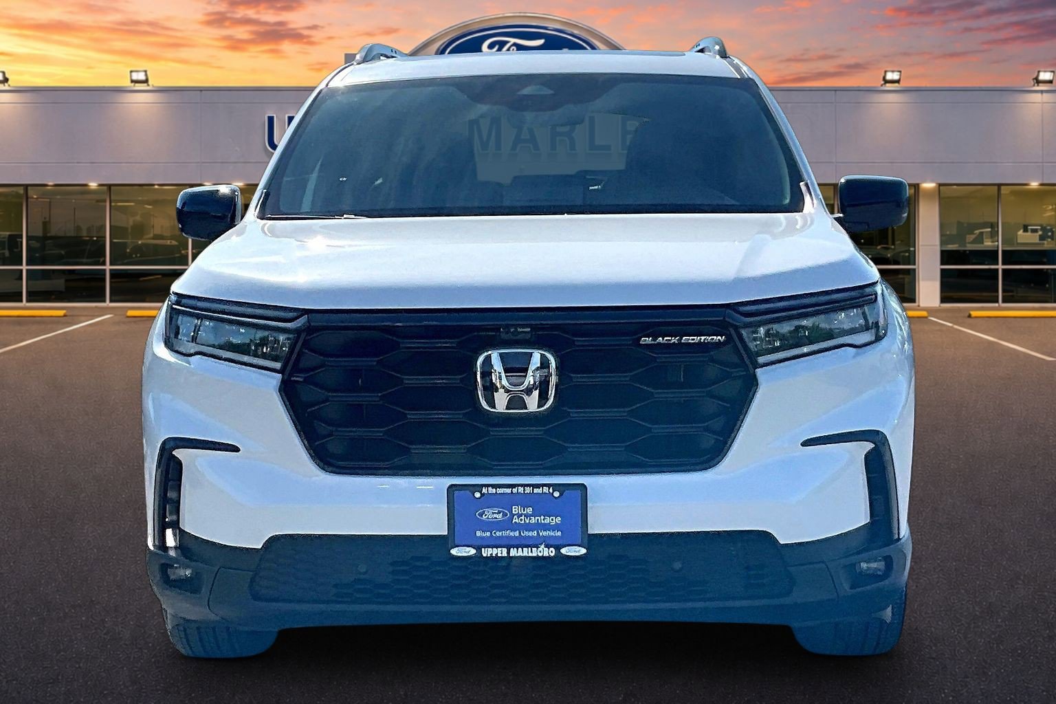 Used 2025 Honda Pilot Black Edition image 3