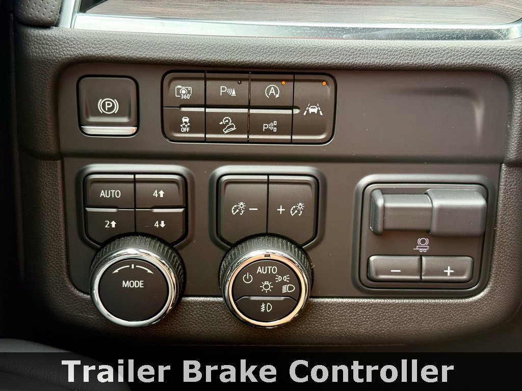 Used 2025 Chevrolet Suburban Premier w/ Sun And Tow Package image 28