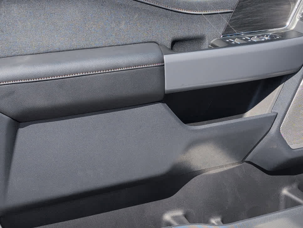 Certified 2025 Ford F150 Lariat w/ Equipment Group 501A Mid image 5