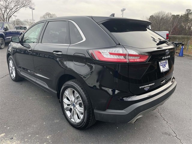 Certified 2022 Ford Edge Titanium image 4