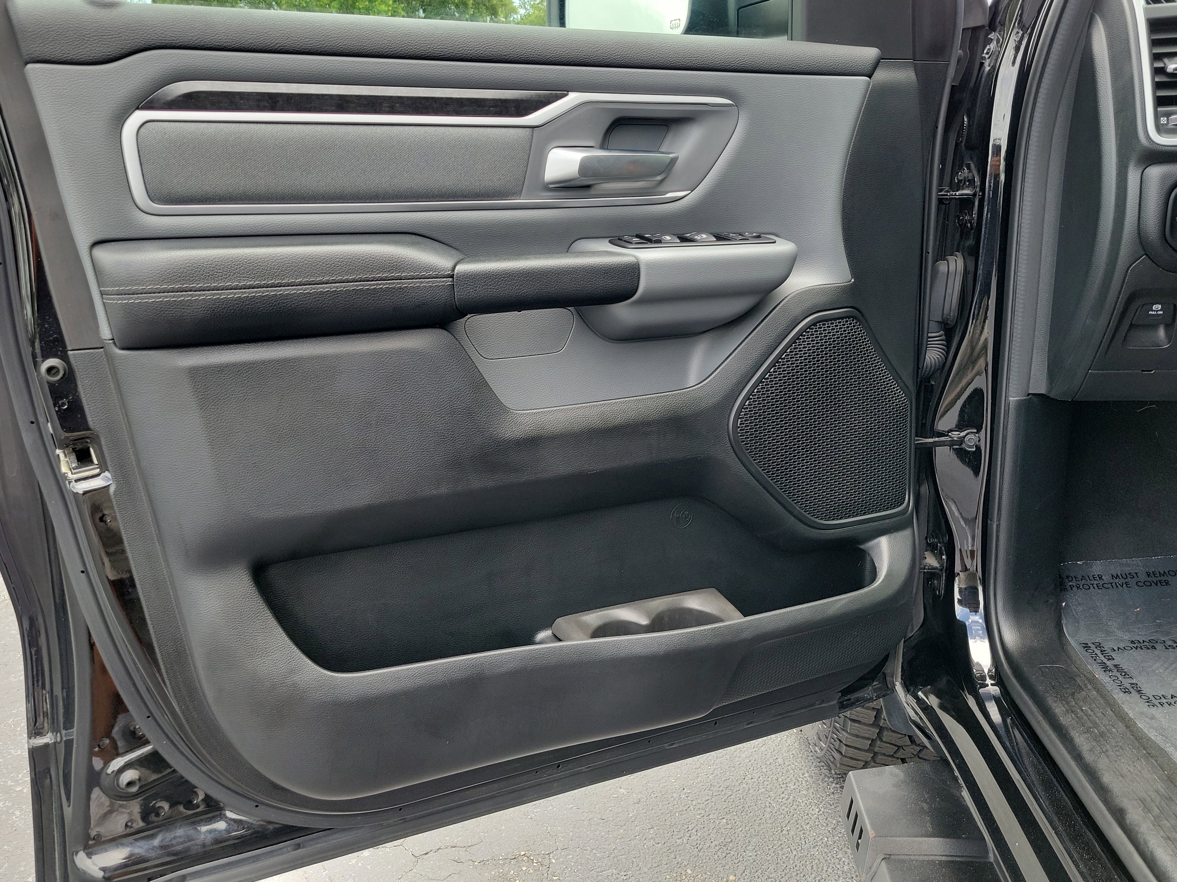 Used 2020 RAM 1500 Big Horn AWD/4WD image 18