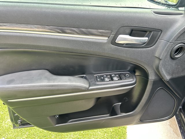 Used 2019 Chrysler 300 Touring L w/ Quick Order Package 22F RWD image 21