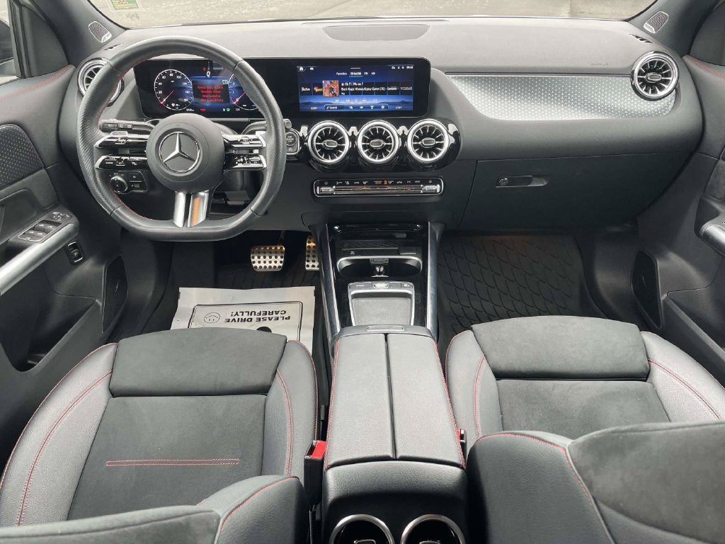 Used 2025 Mercedes-Benz GLA 250 image 11