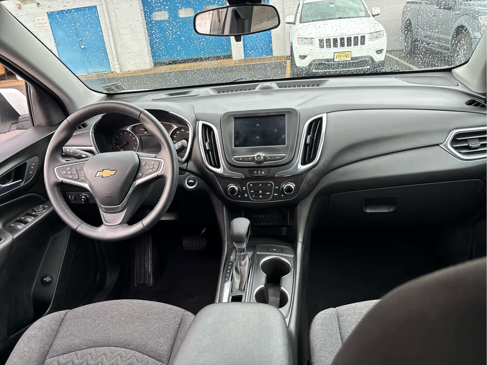 Used 2022 Chevrolet Equinox LT image 36