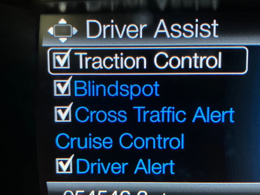 Certified 2018 Ford Explorer XLT w/ Equipment Group 202A image 34