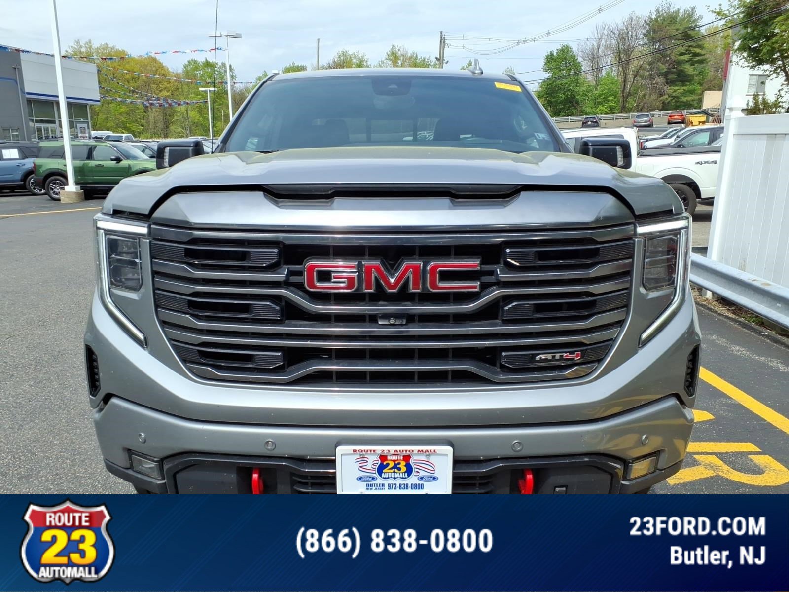 Used 2023 GMC Sierra 1500 AT4 w/ AT4 Premium Package AWD/4WD image 2