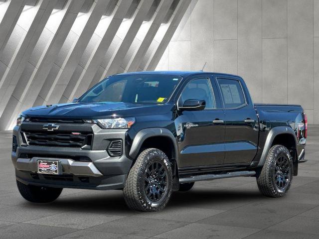 Used 2023 Chevrolet Colorado Trail Boss w/ Technology Package AWD/4WD image 7