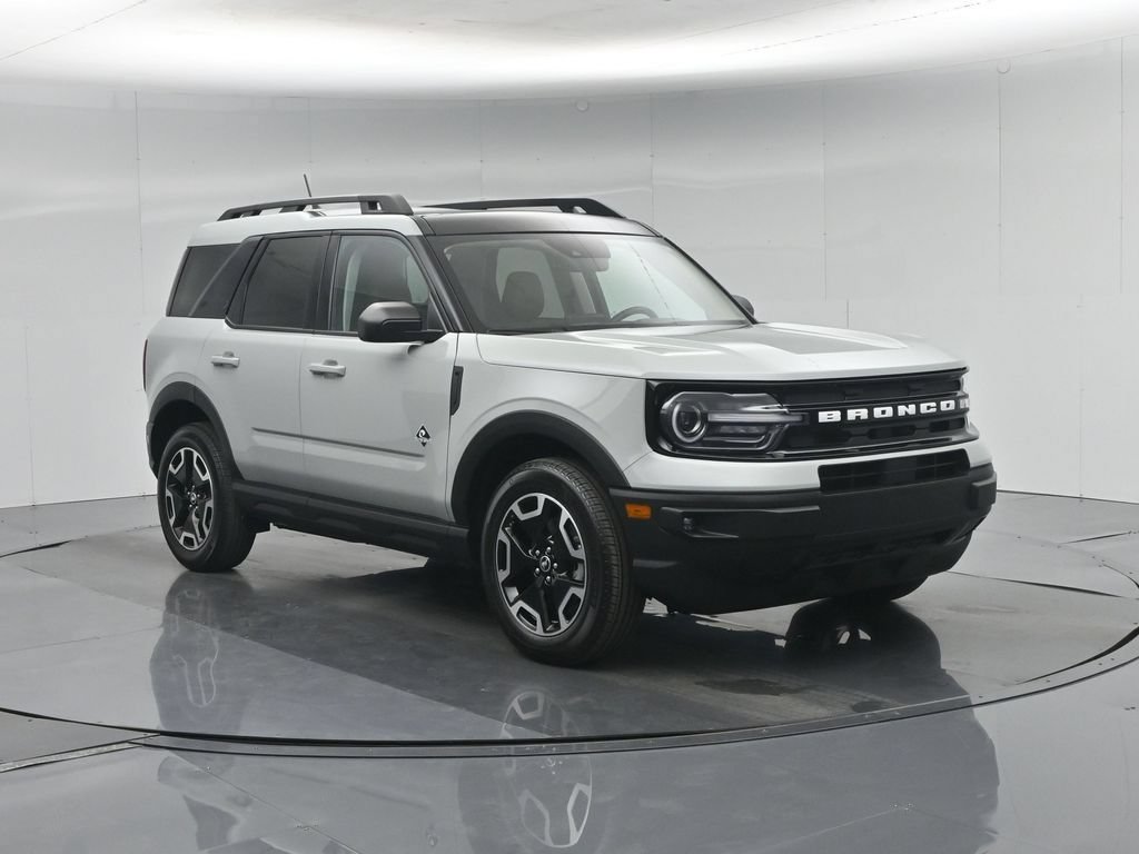 Certified 2023 Ford Bronco Sport Outer Banks w/ Tech Package AWD/4WD image 60