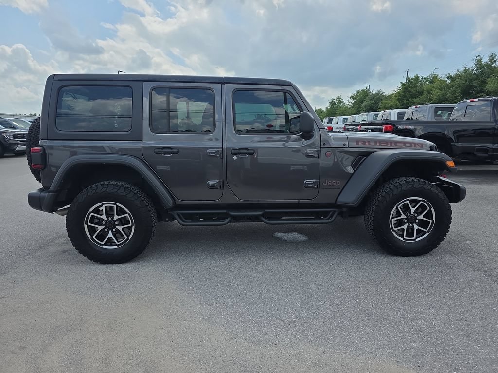Used 2024 Jeep Wrangler Unlimited Rubicon w/ Technology Group AWD/4WD image 8