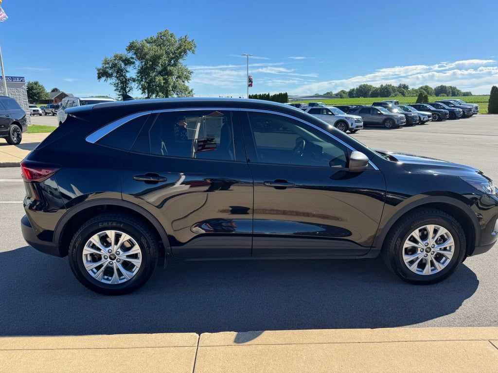 Certified 2023 Ford Escape Active w/ Tech Pack #1 AWD/4WD image 9