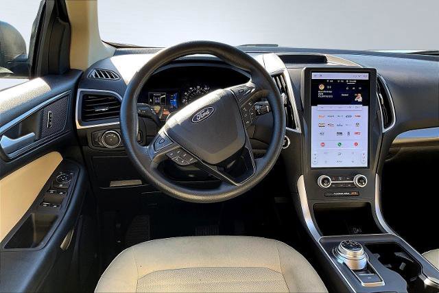 Certified 2023 Ford Edge SE image 12