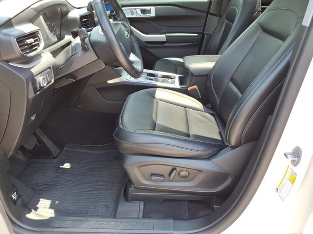 Certified 2023 Ford Explorer XLT w/ Equipment Group 202A AWD/4WD image 21
