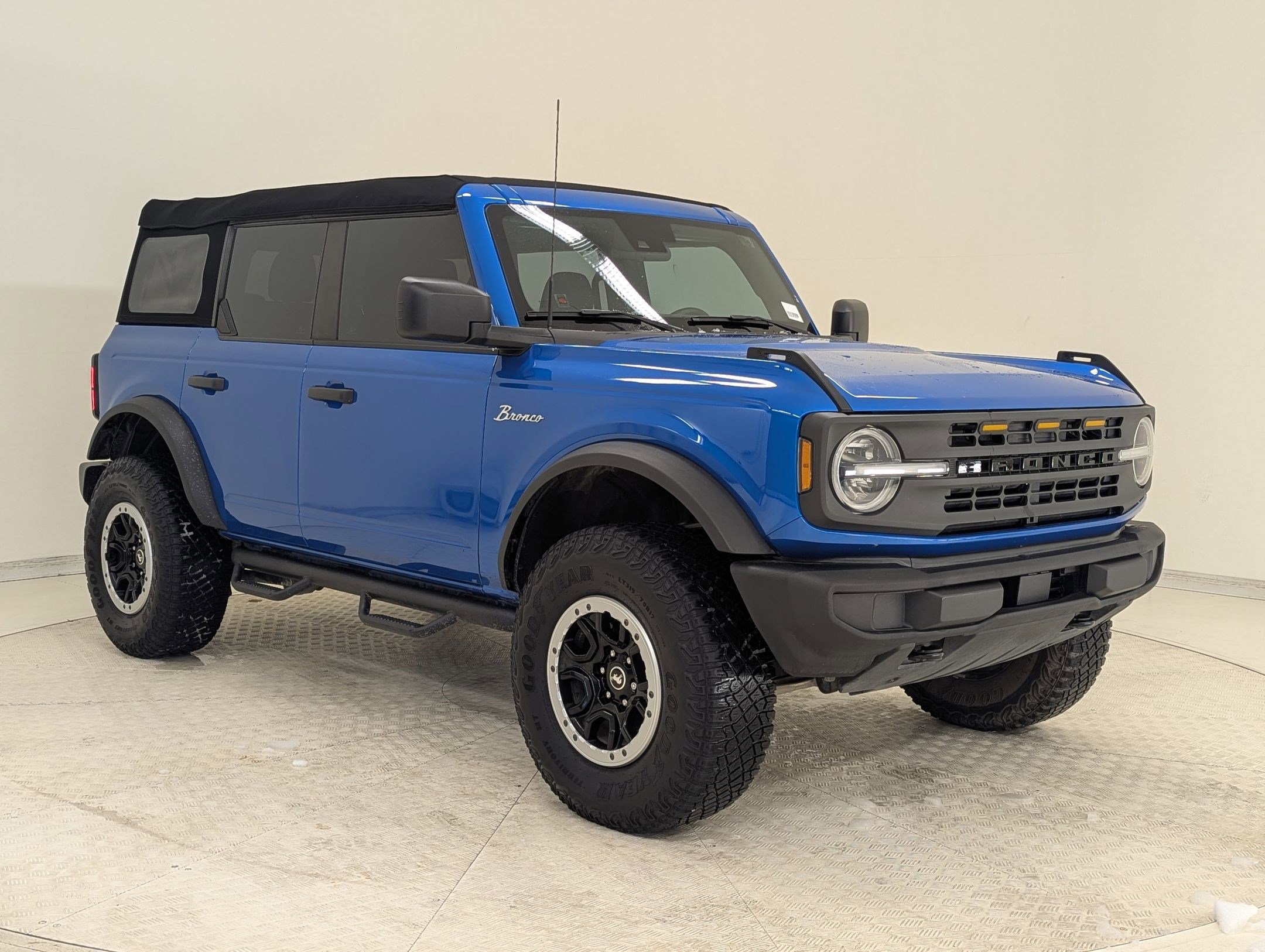 Certified 2023 Ford Bronco 4-Door image 7