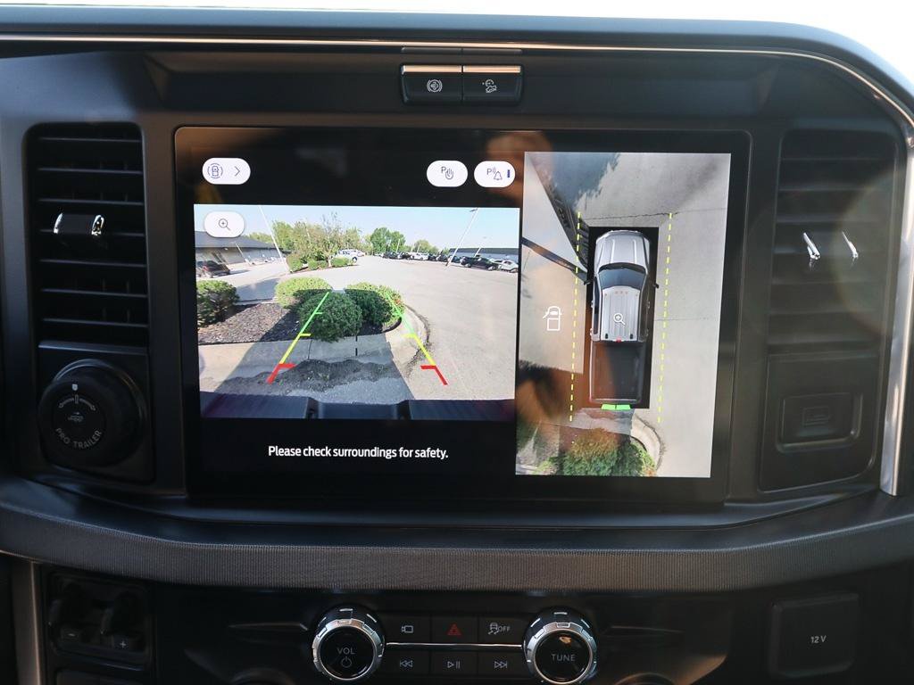 Certified 2025 Ford F250 Platinum AWD/4WD image 19