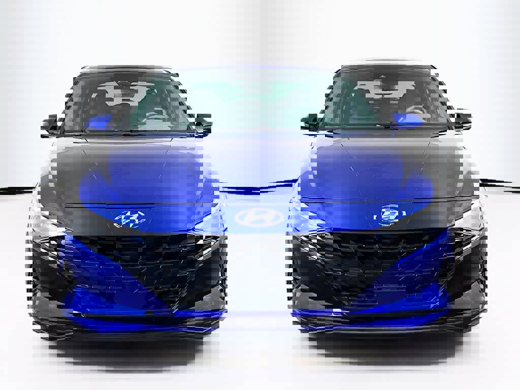 Used 2023 Hyundai Elantra SEL w/ Convenience Package image 6