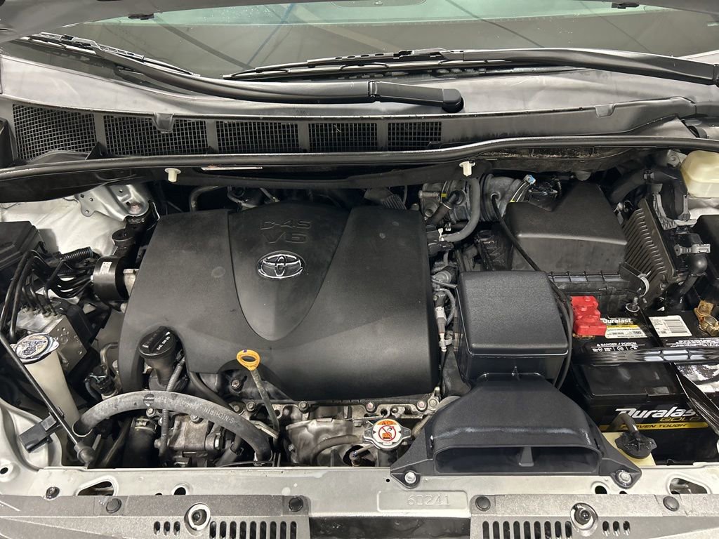 Used 2020 Toyota Sienna XLE FWD image 31