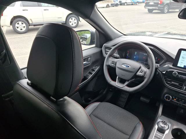 Certified 2026 Ford Escape ST-Line AWD/4WD image 15