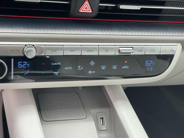 Used 2024 Hyundai Ioniq 6 SEL RWD image 16