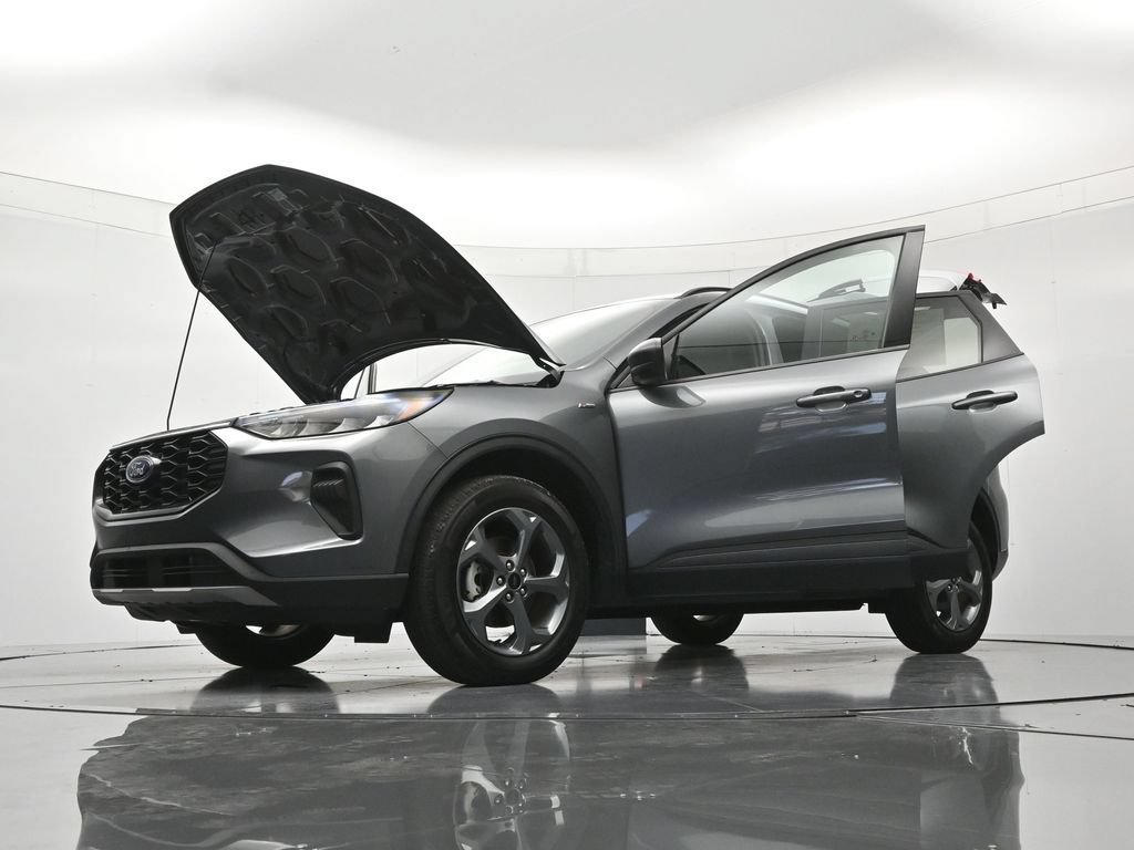 Certified 2025 Ford Escape ST-Line AWD/4WD image 48