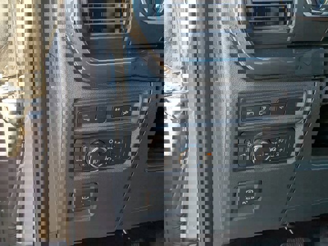 Certified 2022 Ford F150 XLT w/ Equipment Group 302A High image 16