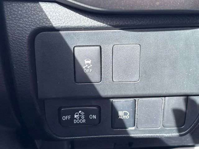 Used 2021 Toyota Tacoma SR5 RWD image 29