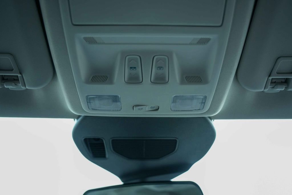 Certified 2022 Ford Escape SE w/ SE Sport Appearance Package image 39