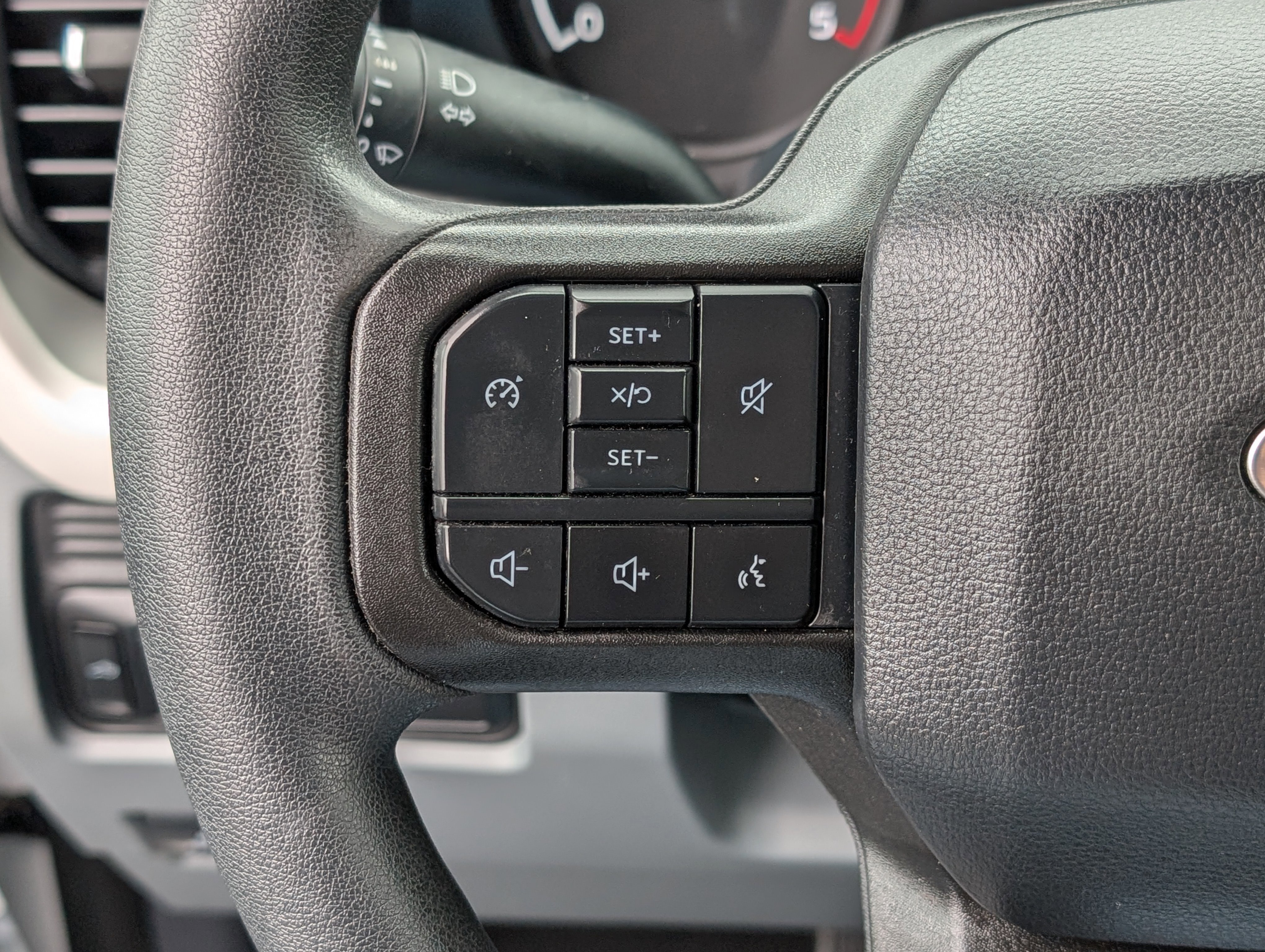 Certified 2024 Ford F350 XLT image 24