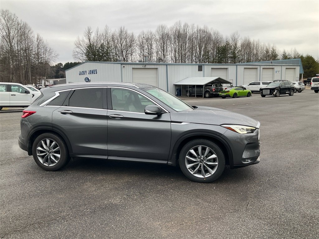 Used 2021 INFINITI QX50 Luxe image 4