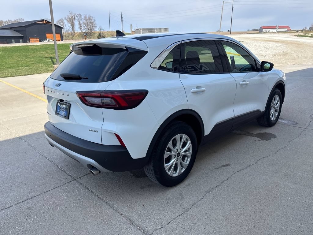 Certified 2024 Ford Escape Active w/ Tech Pack #1 AWD/4WD image 4