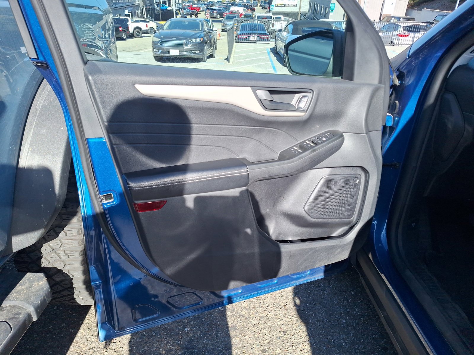 Certified 2022 Ford Escape SE AWD/4WD image 12