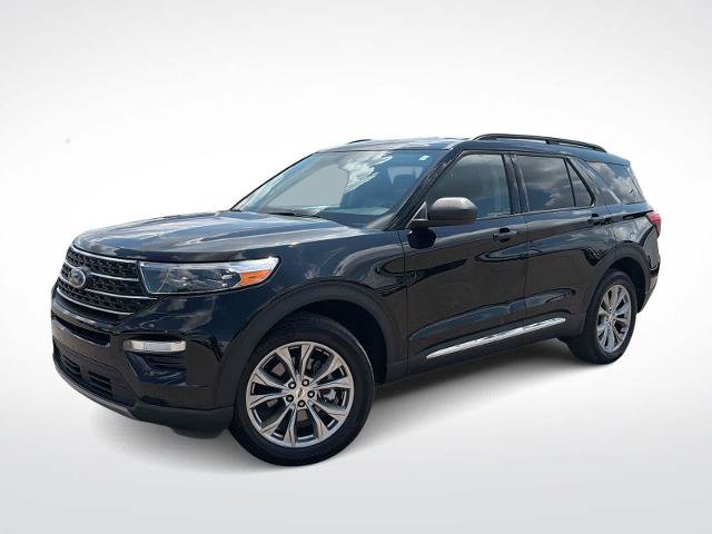 Certified 2023 Ford Explorer XLT w/ Equipment Group 202A AWD/4WD image 1