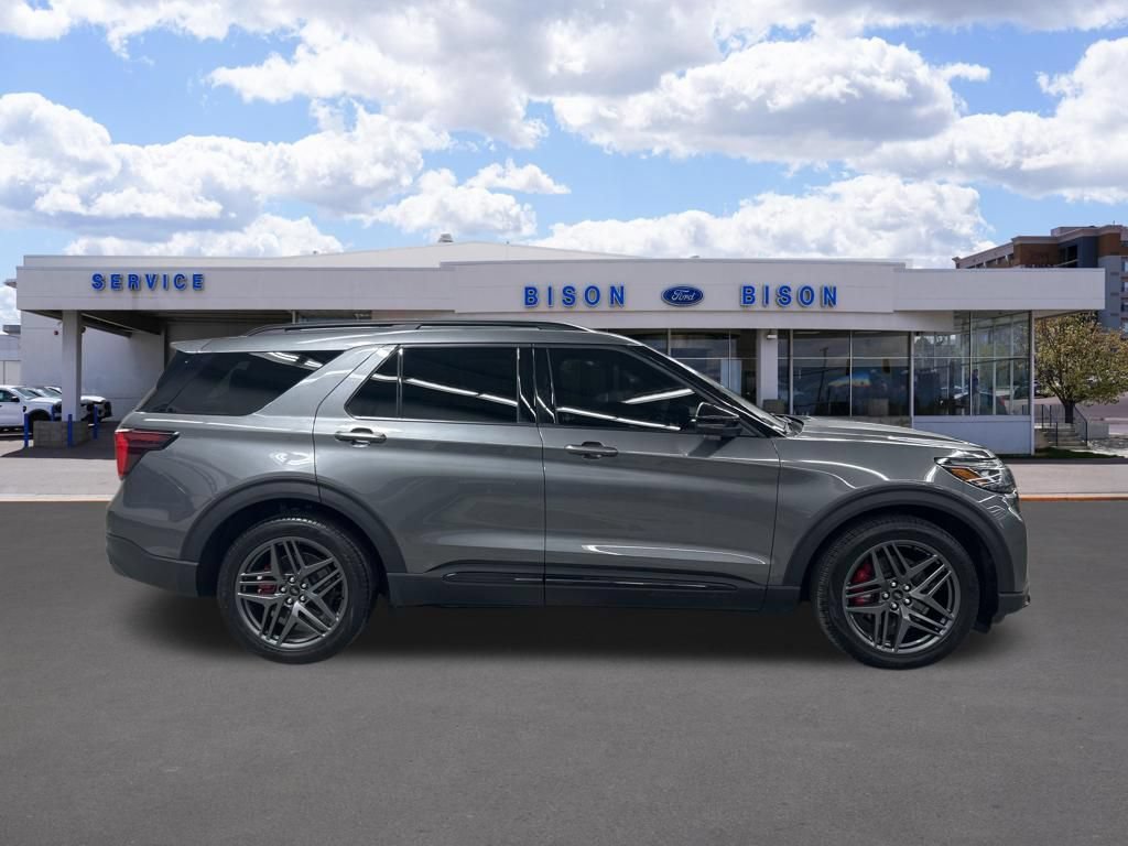 Certified 2025 Ford Explorer ST AWD/4WD image 2