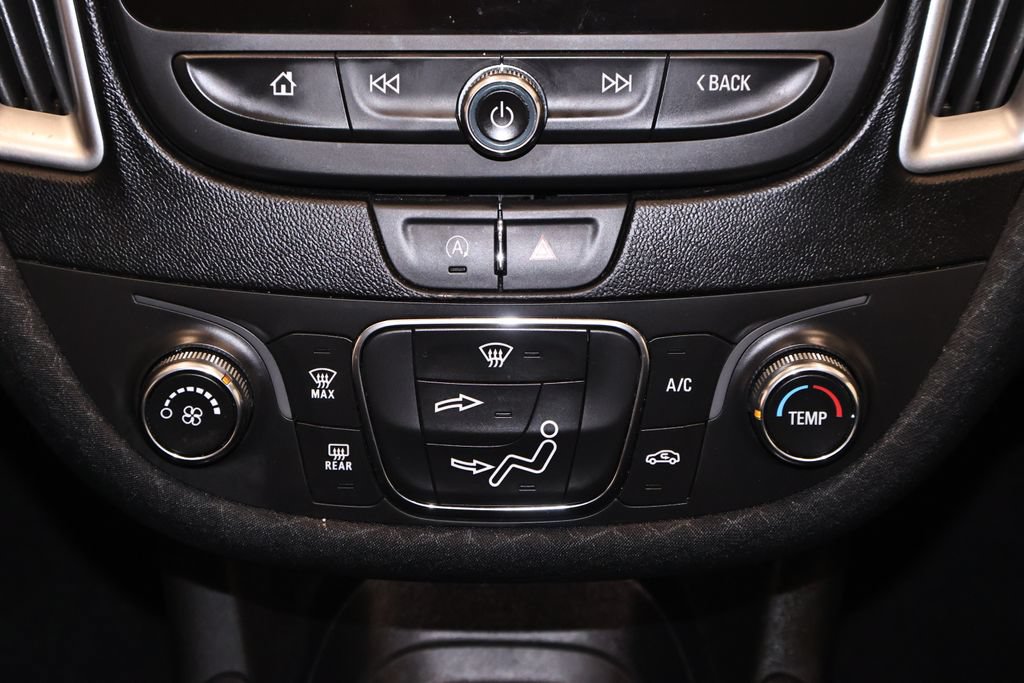 Used 2022 Chevrolet Malibu RS FWD image 30