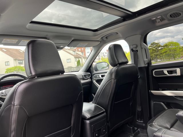 Certified 2023 Ford Explorer XLT w/ Equipment Group 202A AWD/4WD image 26