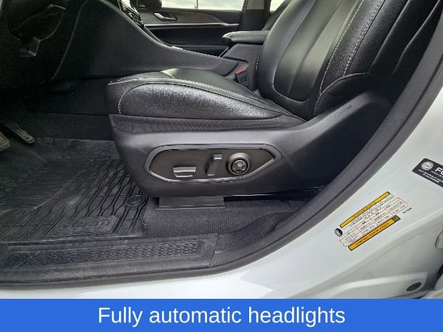 Used 2023 Jeep Grand Cherokee 4WD 4xe image 19